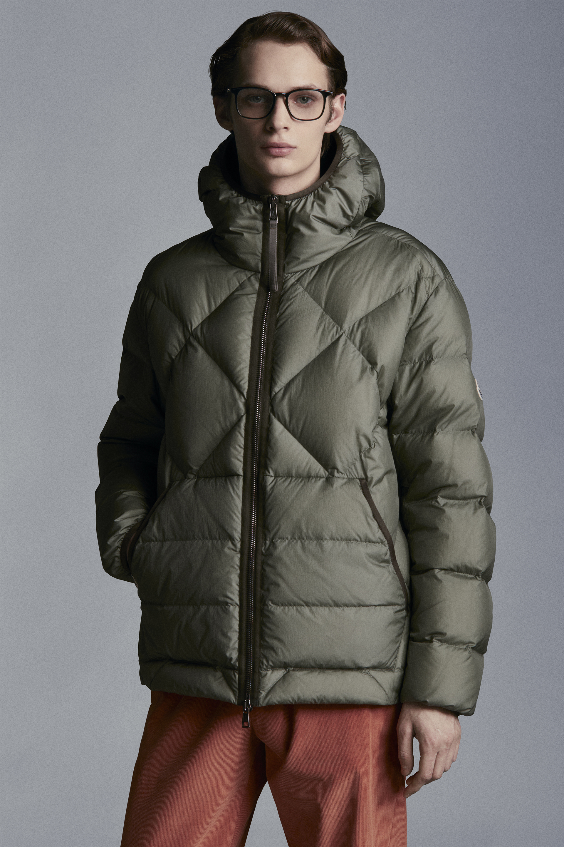 MONCLER REYNAUD GIUBBOTTO サイズ6 モンクレール LENA GIUBBOTTO E20934684405 ダウンジャケット 00
