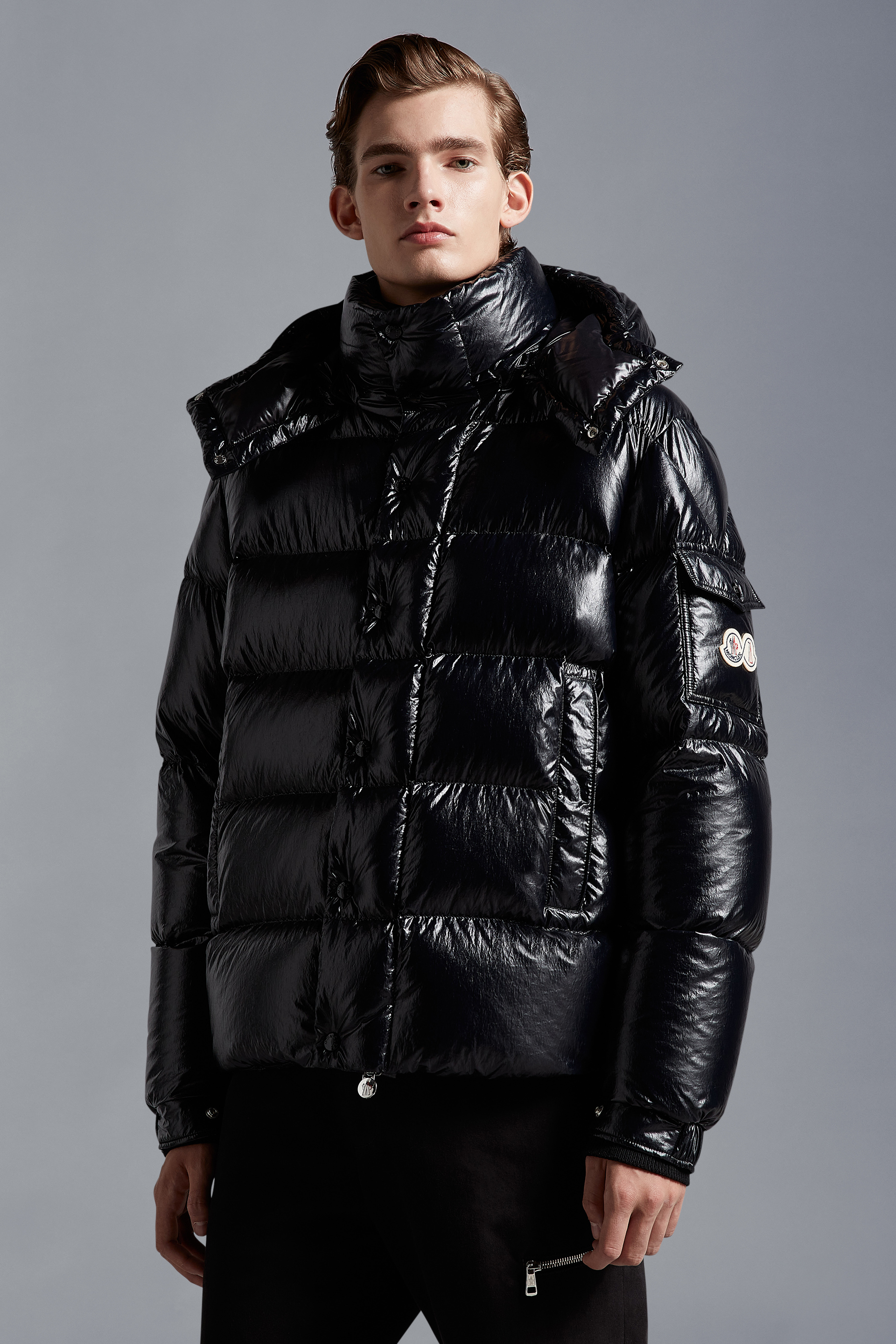 Moncler Maya 70冬季短款男士羽绒服夹克外套