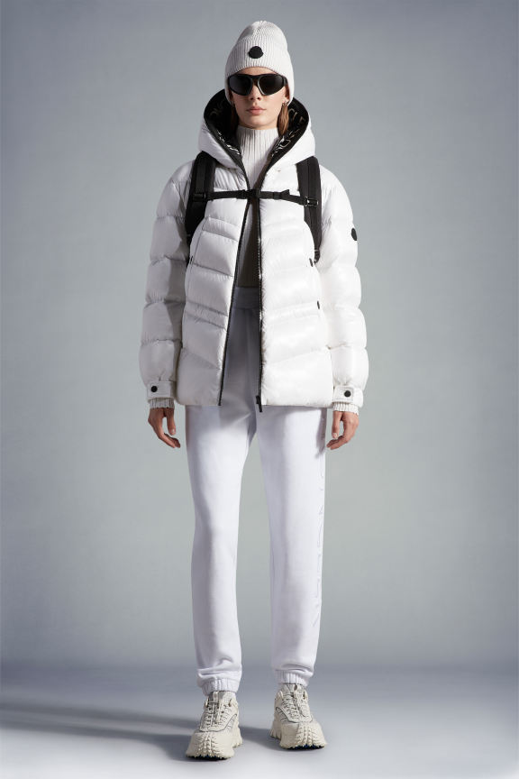 女士羽绒服夹克外套￥ 15800  快速购买雪白lamoura冬季短款女士羽绒