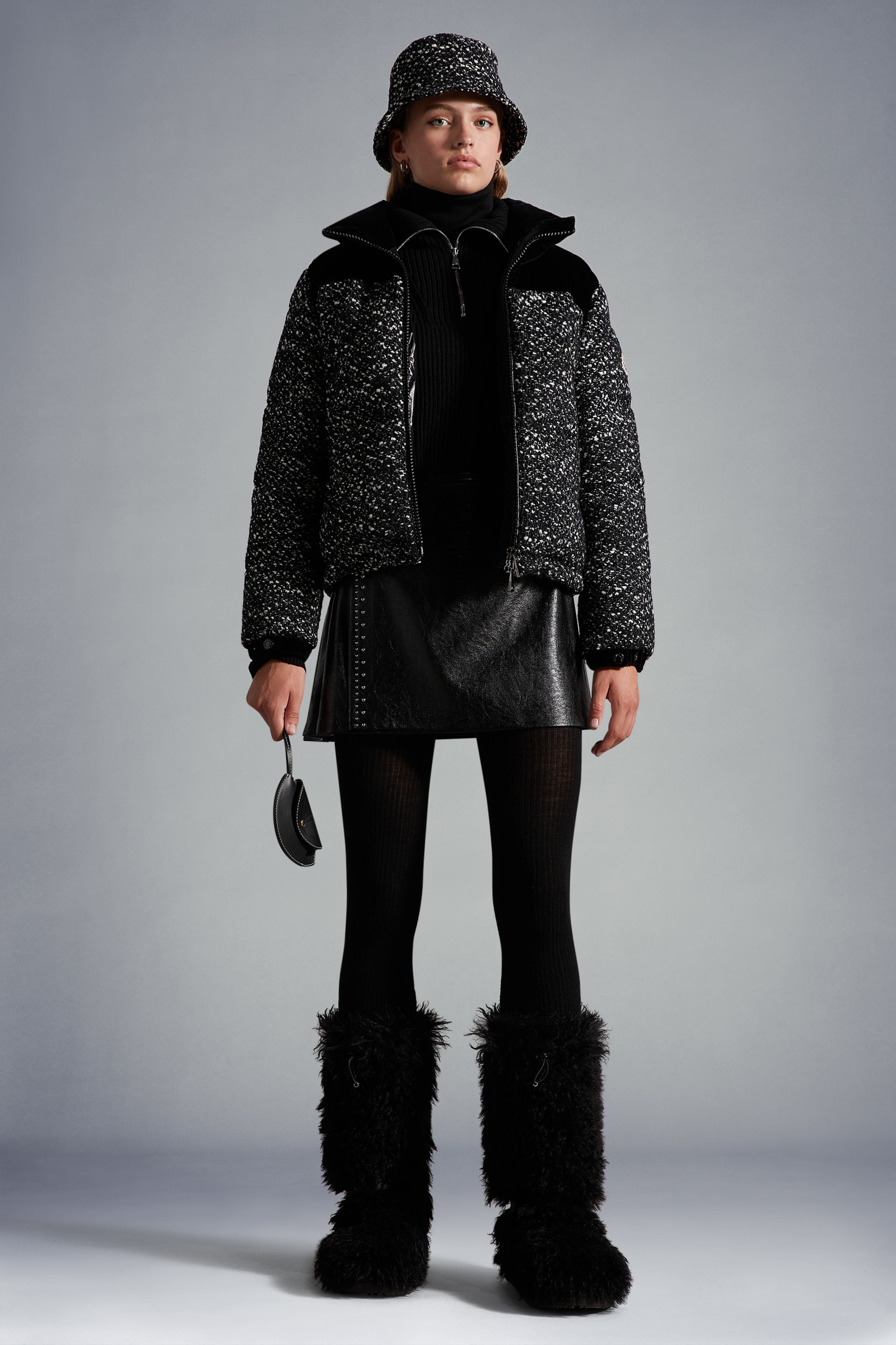 女士合成皮革半裙星钻黑 查看全部 Moncler 盟可睐 女士合成皮革半裙星钻黑 查看全部 Moncler 盟可睐