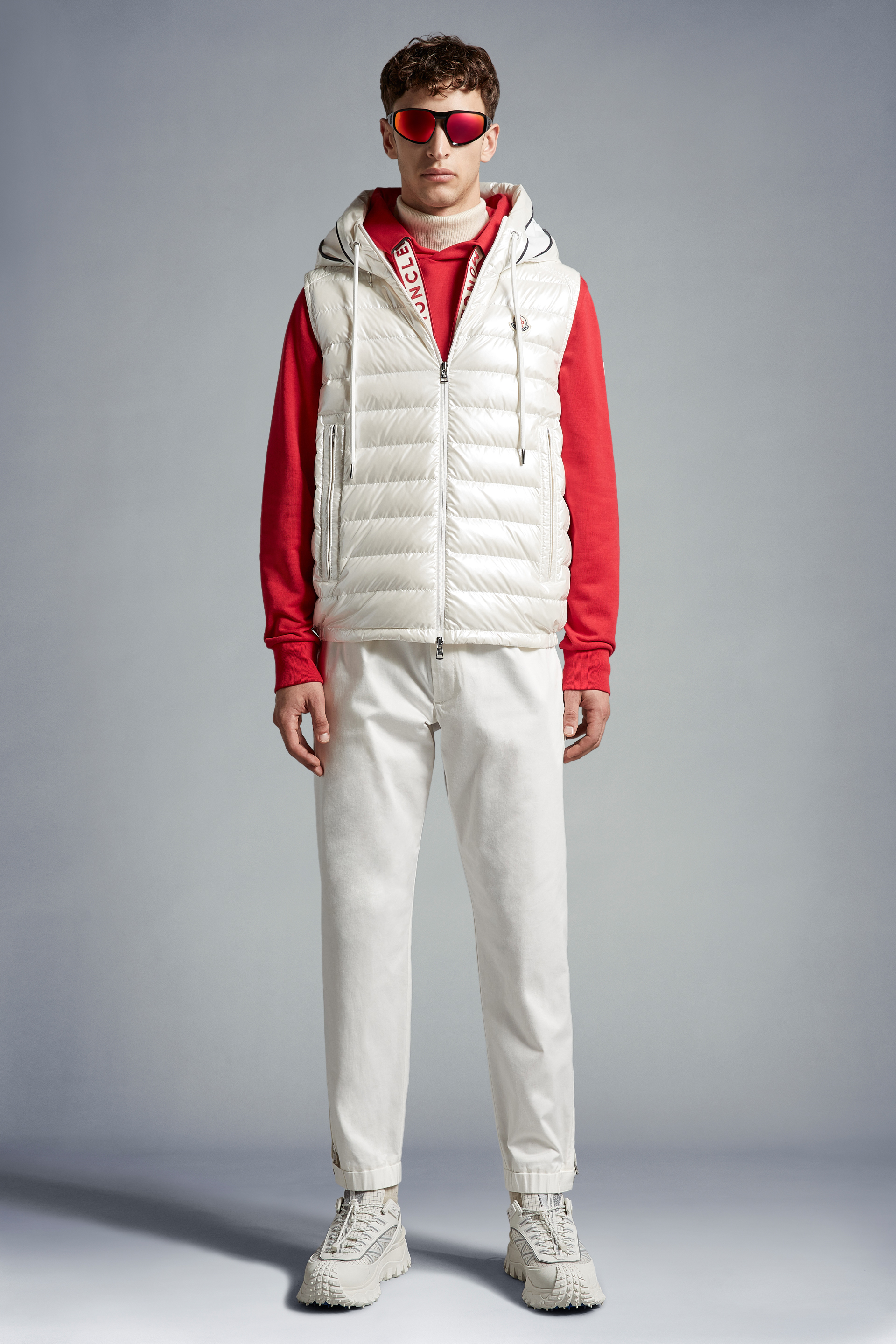 Moncler 盟可睐中国官方网站- 羽绒服，外套，卫衣，风衣，夹克