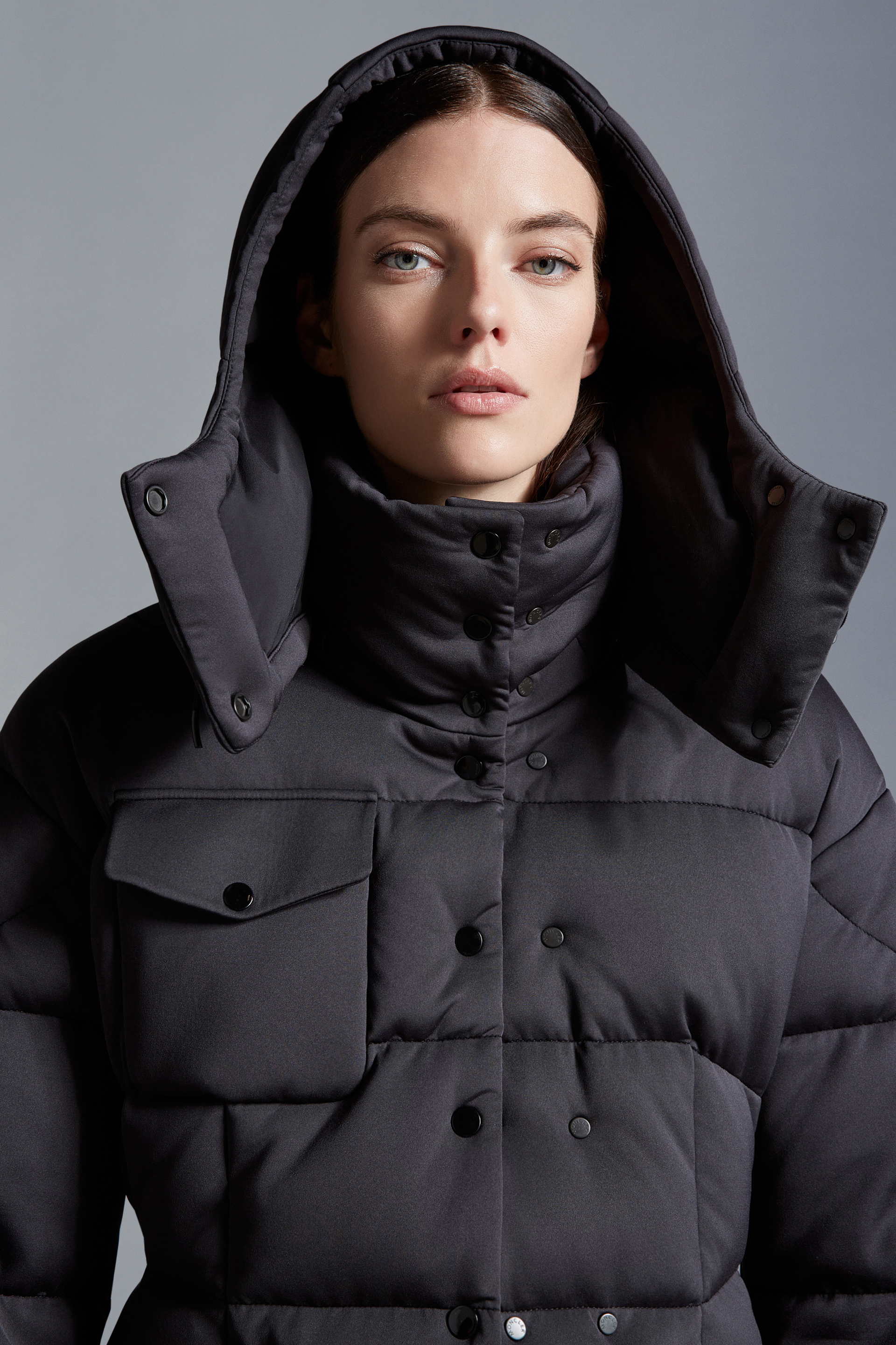 秋冬新品Moncler Karakorum女士短款羽绒服夹克外套黑色– 短款羽绒服