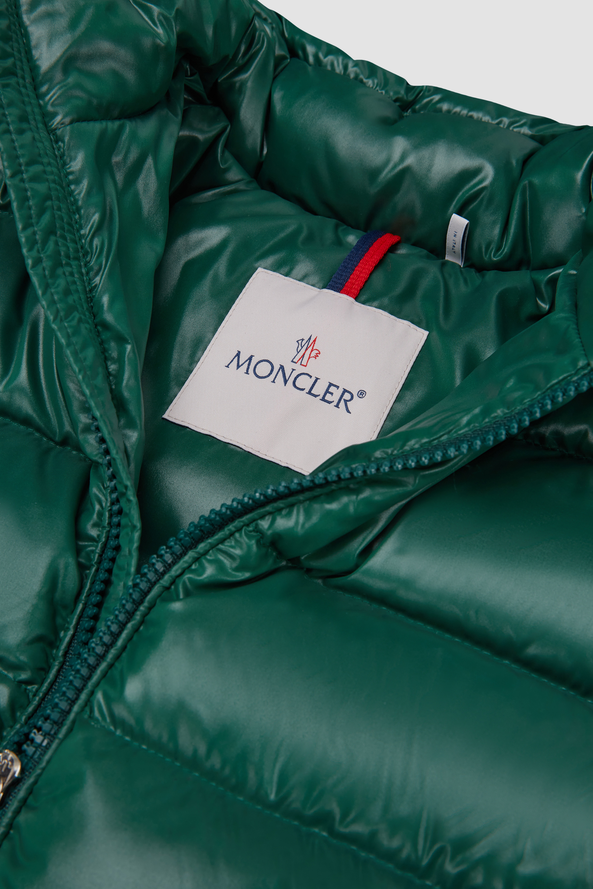 New Moncler Maya儿童羽绒服夹克外套叶绿色– 查看全部外套– 男童