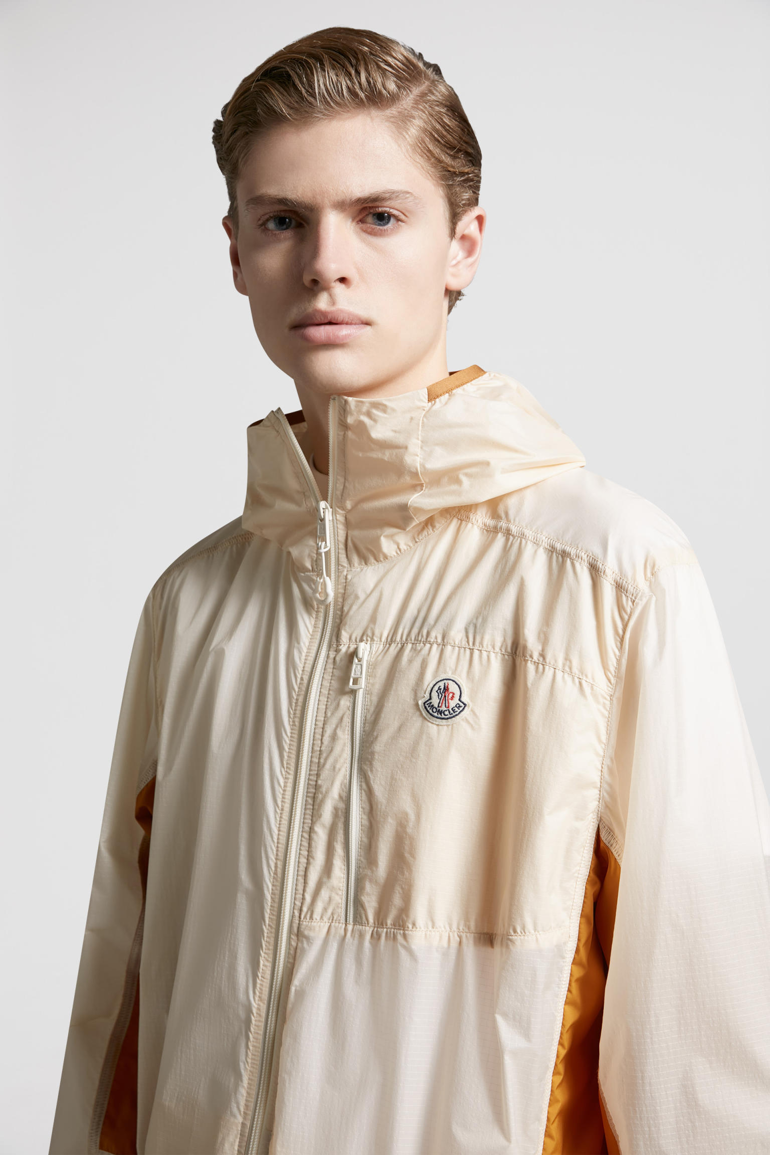 mendes男士挡风夹克 象牙白 – 薄款外套和风衣 – 男装 | moncler