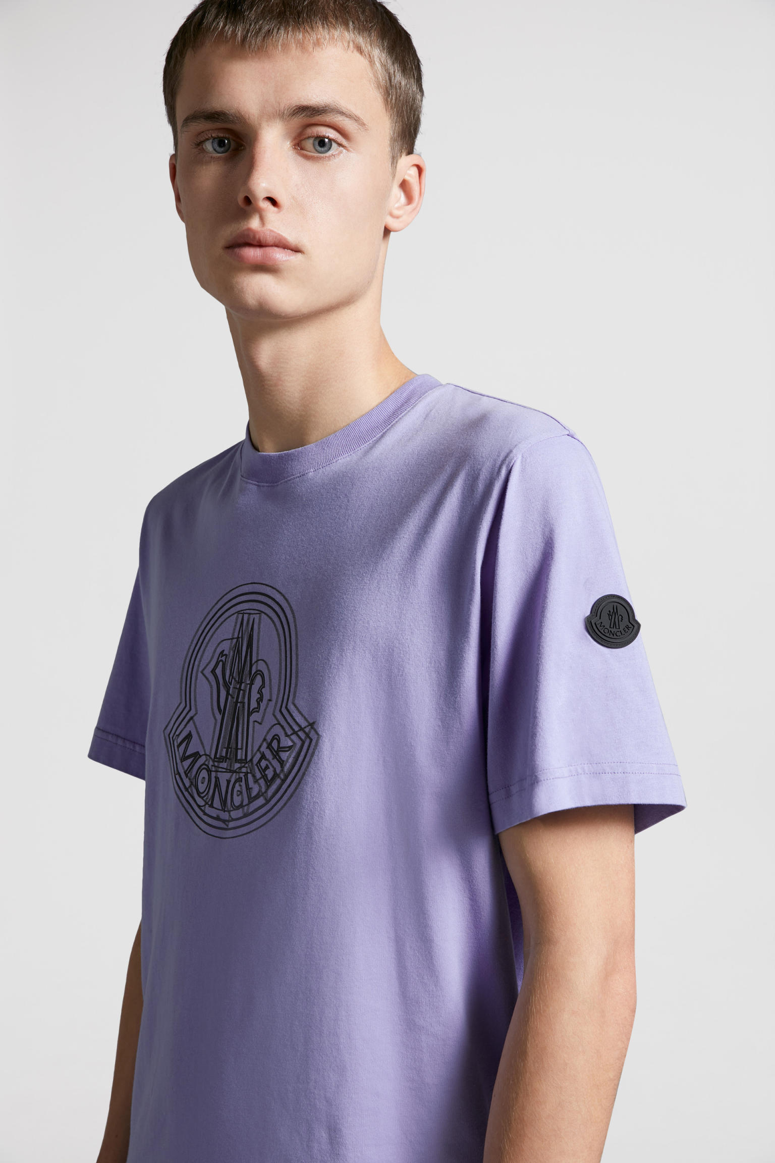 圆领棉质短袖t恤 紫丁香 – polo衫和t恤 – 男装 | moncler 盟可睐