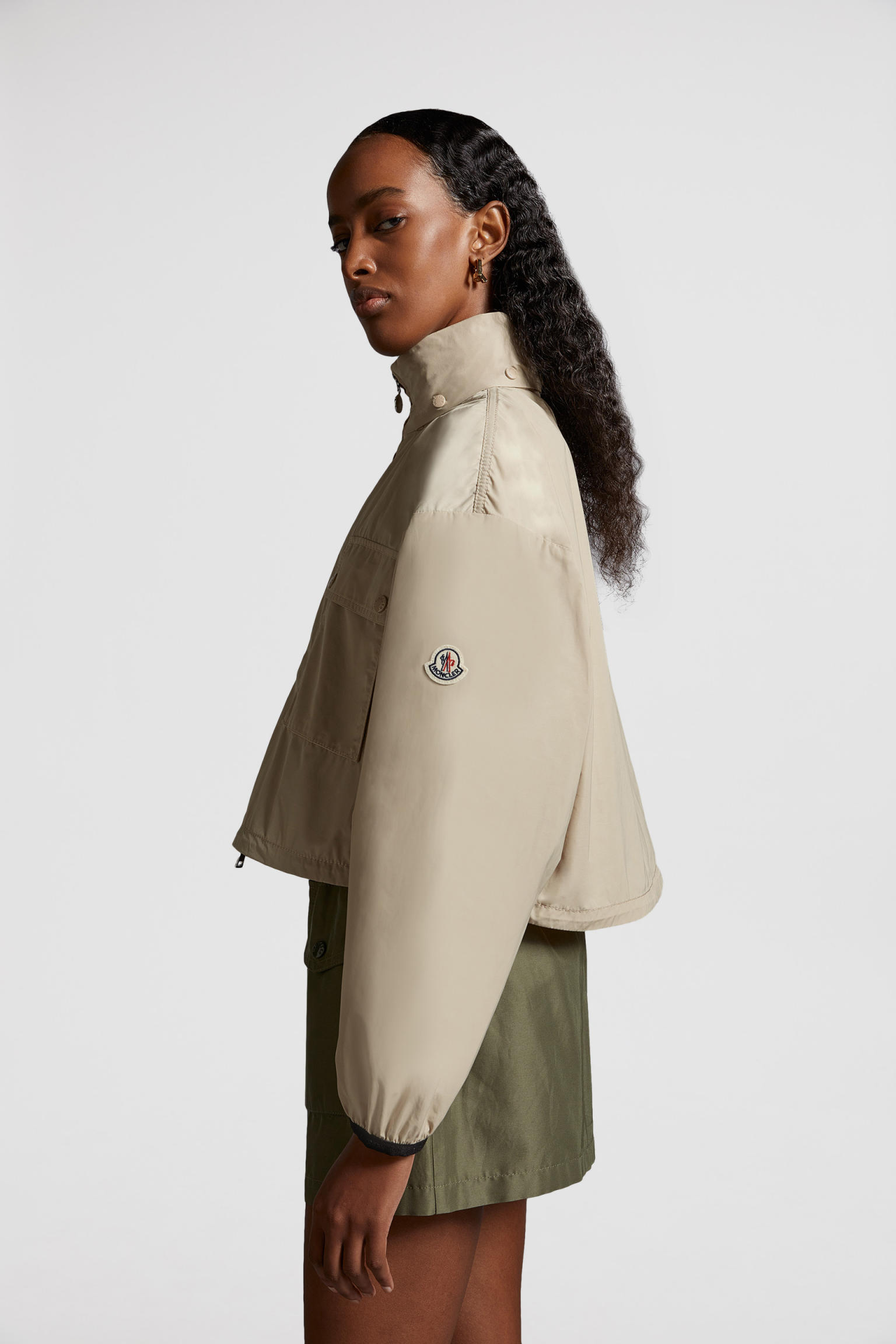 leda女士短款连帽派克大衣 米色 – 薄款外套和风衣 – 女装