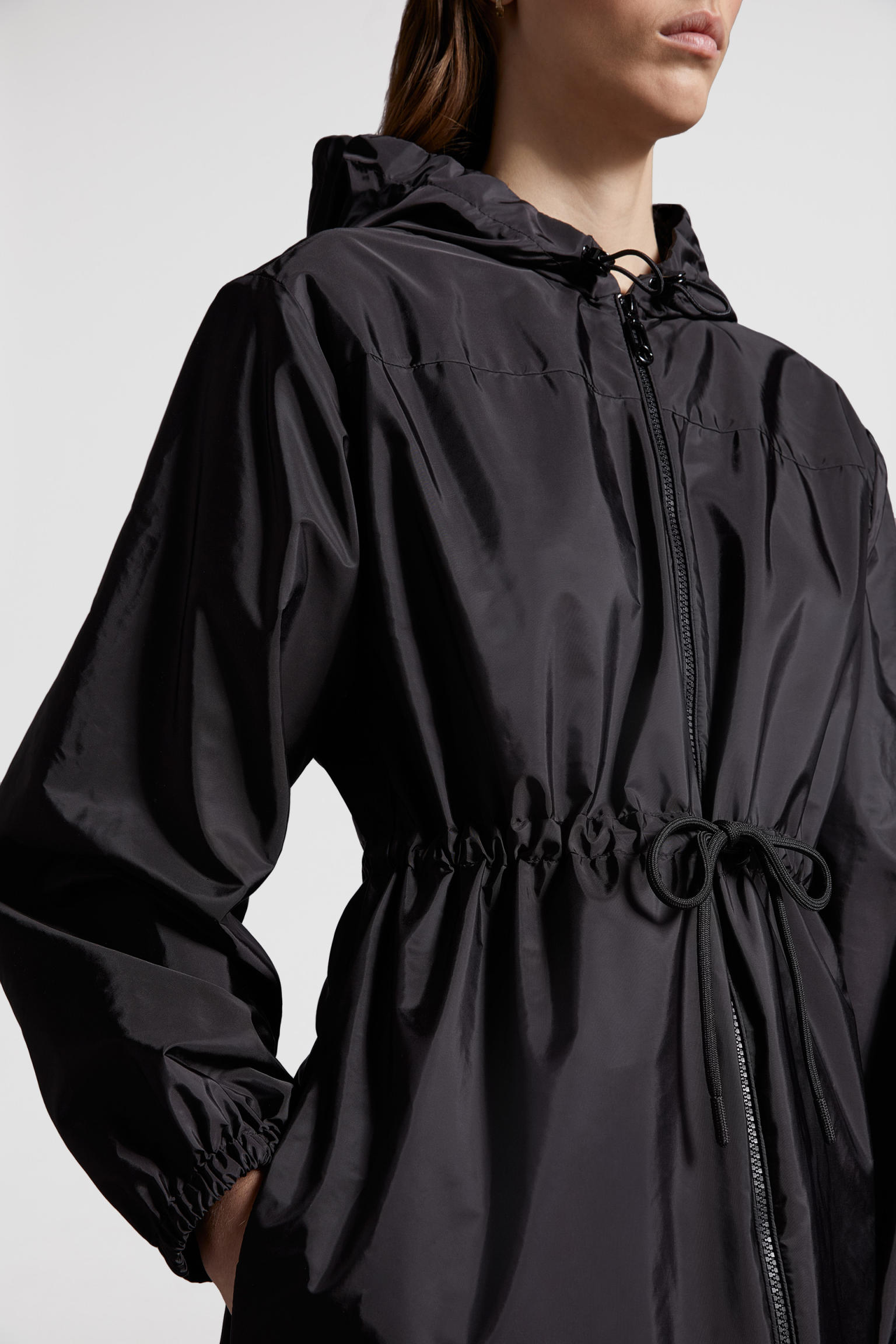 黑色 – 薄款外套和风衣 – 女装 | moncler 盟可睐