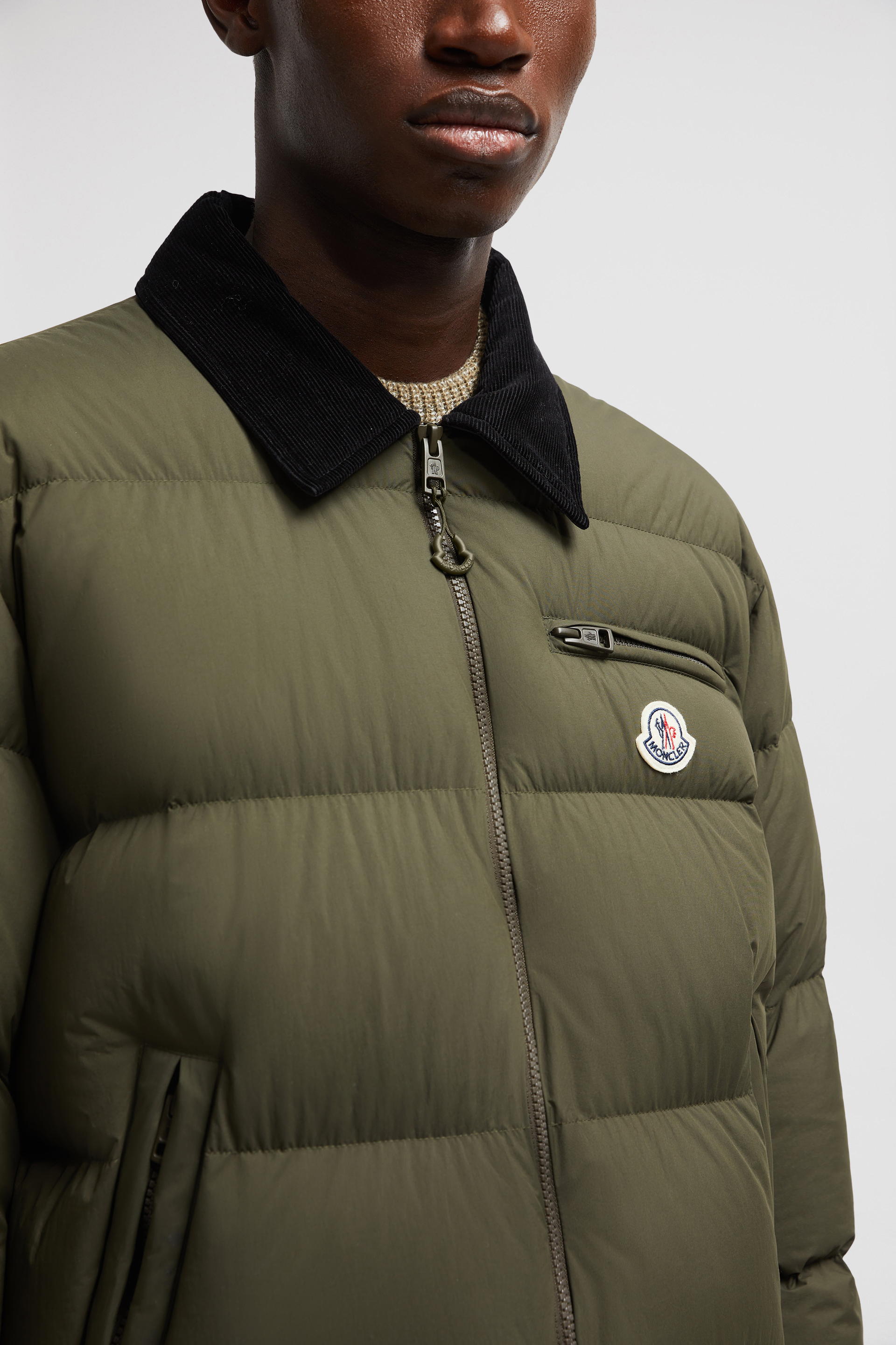 Calima男士短款羽绒夹克外套深绿色– 短款羽绒服– 男装| Moncler
