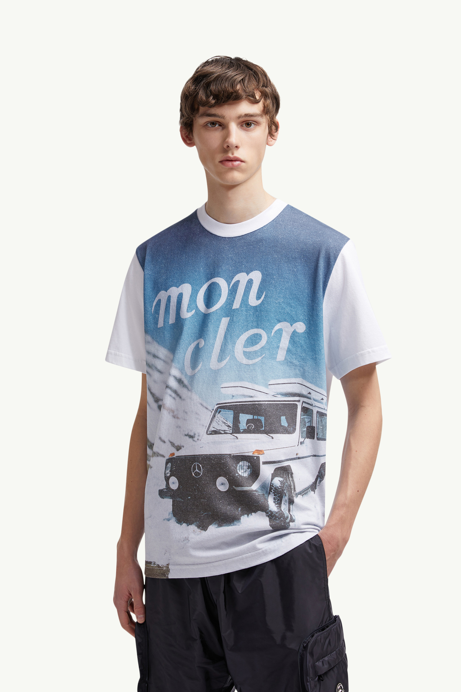 7.5万◇限定品モンクレール x メルセデスベンツ ×NIGO Tシャツ XL 