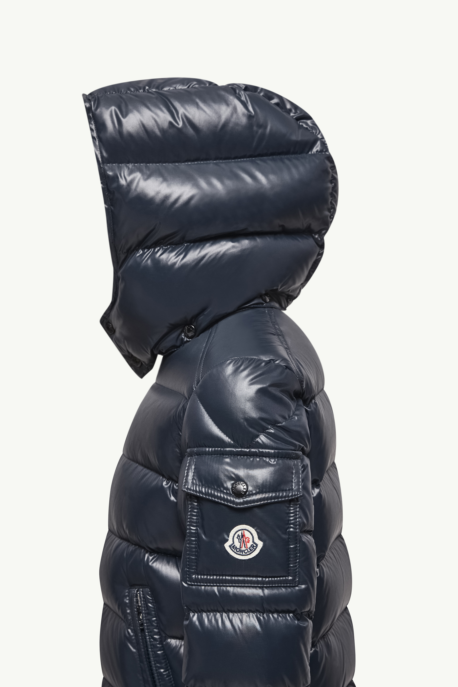 Реплики магазин часы-Moncler Альянс может предпочи